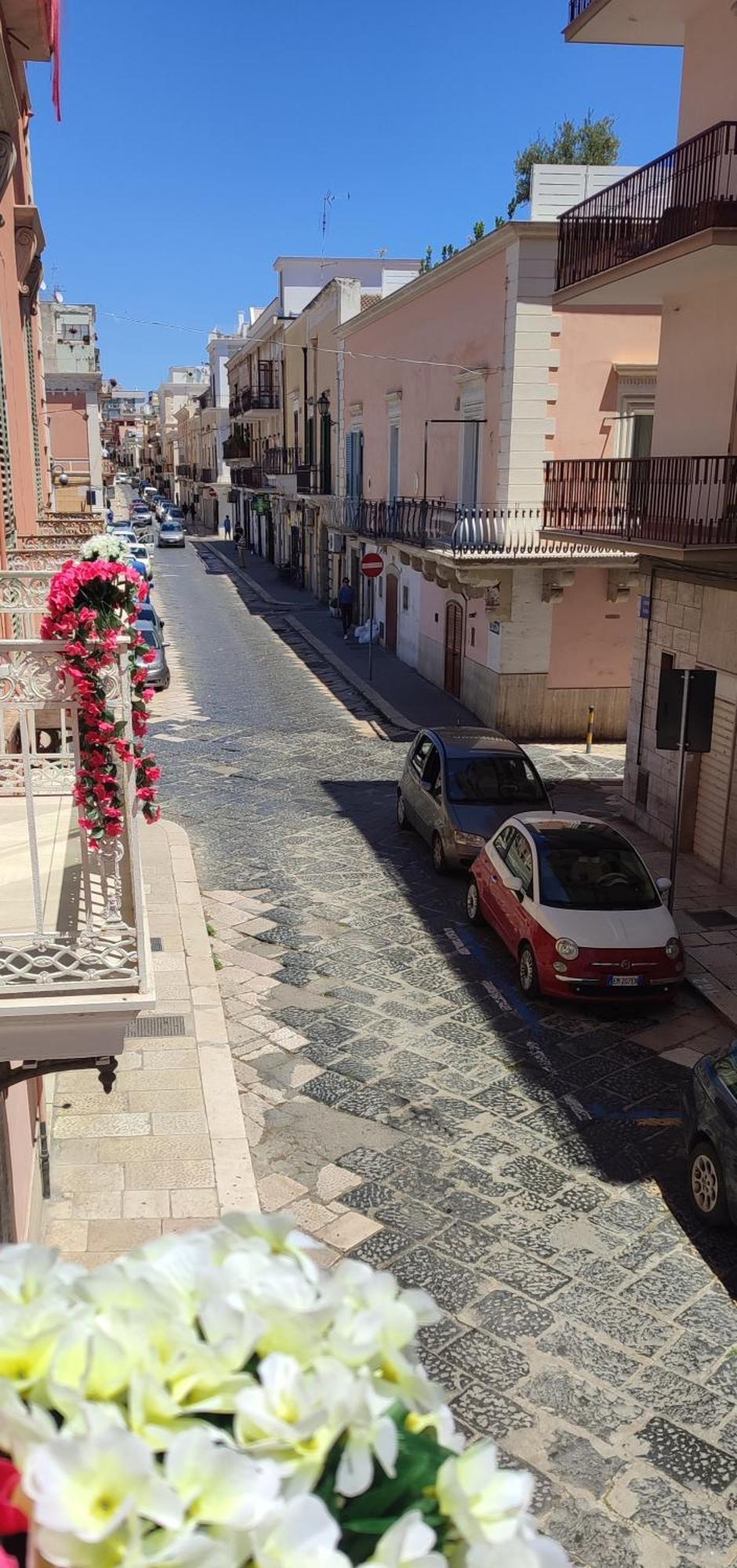 Ferienwohnung Dimora Della Marchesa - Al Duomo Manfredonia Exterior foto